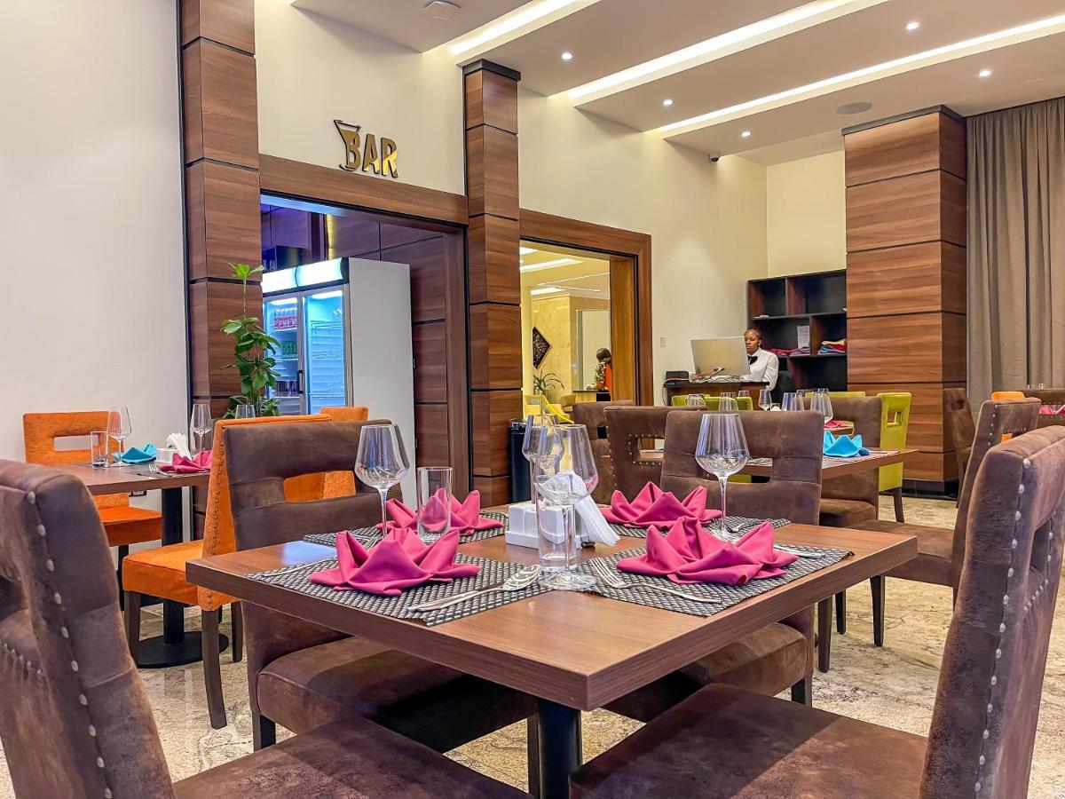 Hotel Omedel Luxury Enugu Exterior foto